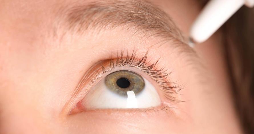 closeup-view-of-man-applying-eye-drops-2025-12-07-09-57-00-utc