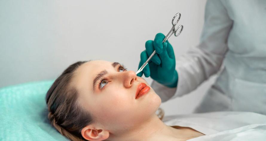 rhinoplasty-the-surgeon-hands-touches-the-patient-2025-01-08-20-36-51-utc